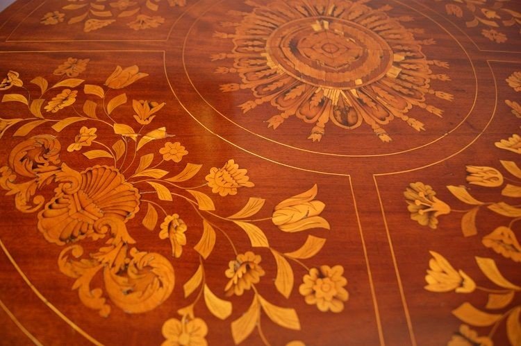 Petite Table Basse Hollandaise Circulaire Richement Incrustée Datant De 1800 En Acajou-photo-1