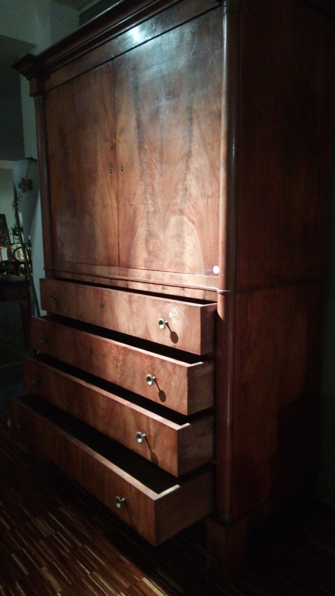 Imposante Armoire De Style Empire Français Des Années 1800 En Acajou-photo-4