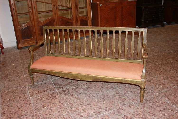 Canapé Italien De La Fin Du XVIIIe Siècle, De Style Louis XVI, En Bois Doré