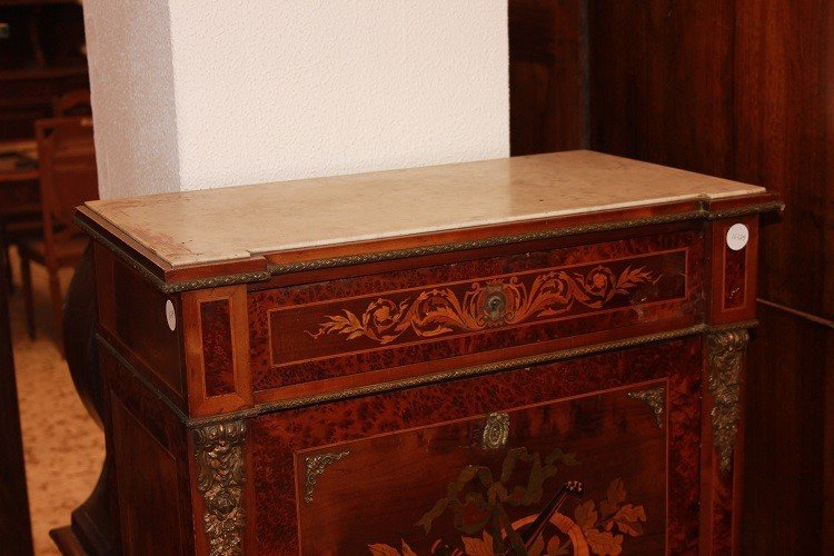 Petit Secrétaire Français De Style Louis XVI Avec Marbre Bronze Et Des Motifs d'Incrustation-photo-2