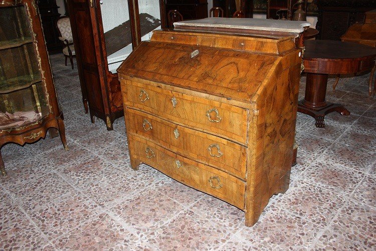 Italian Drop-leaf Chest From The Mid-1700s, Louis XV Style, In Walnut Wood And Walnut Burl-photo-2