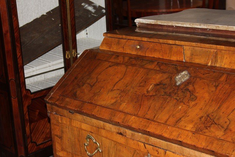 Italian Drop-leaf Chest From The Mid-1700s, Louis XV Style, In Walnut Wood And Walnut Burl-photo-3