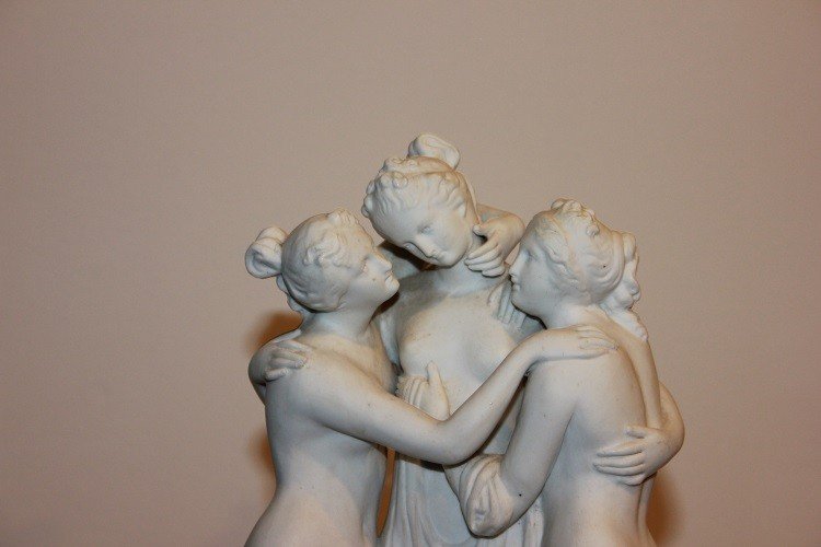 French Sculptural Group From The Late 1800s Depicting Venuses. It Features A Base Enriched-photo-2