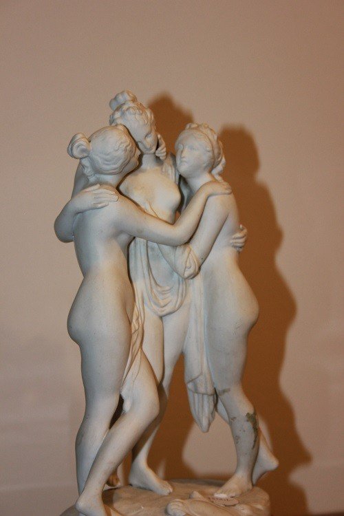 French Sculptural Group From The Late 1800s Depicting Venuses. It Features A Base Enriched-photo-2