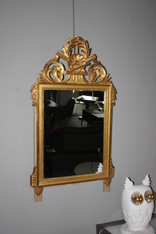 French Mirror From The Second Half Of The 1800s, Louis XVI Style, In Gilt Wood With Gold Leaf