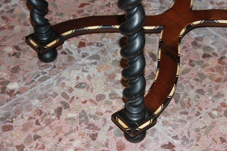 French Mid-19th-century Small Table With A Dutch-influenced Design, Crafted From Rosewood-photo-4