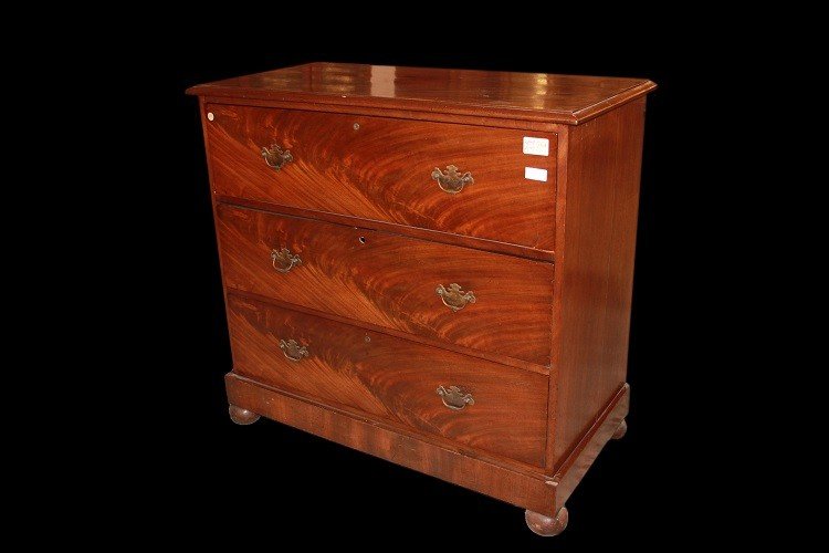 English Chest Of Drawers From The Early 1800s, Queen Anne Style, In Mahogany Wood And Mahogany -photo-2