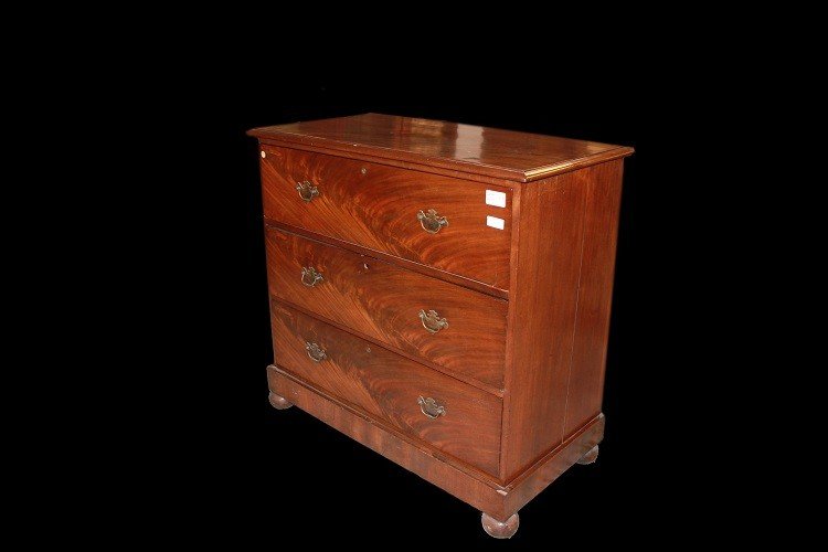 English Chest Of Drawers From The Early 1800s, Queen Anne Style, In Mahogany Wood And Mahogany -photo-4