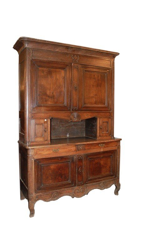 Large And Majestic French Sideboard From The Early 1800s, Provençal Style, In Walnut Wood