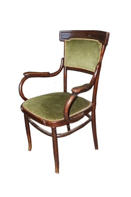  Thonet Armchair From The Early 1900s In Walnut-stained Beechwood