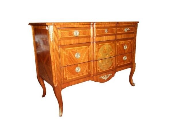 French Chest Of Drawers From The Mid-1800s, Transition Style, In Mahogany And Rosewood-photo-4