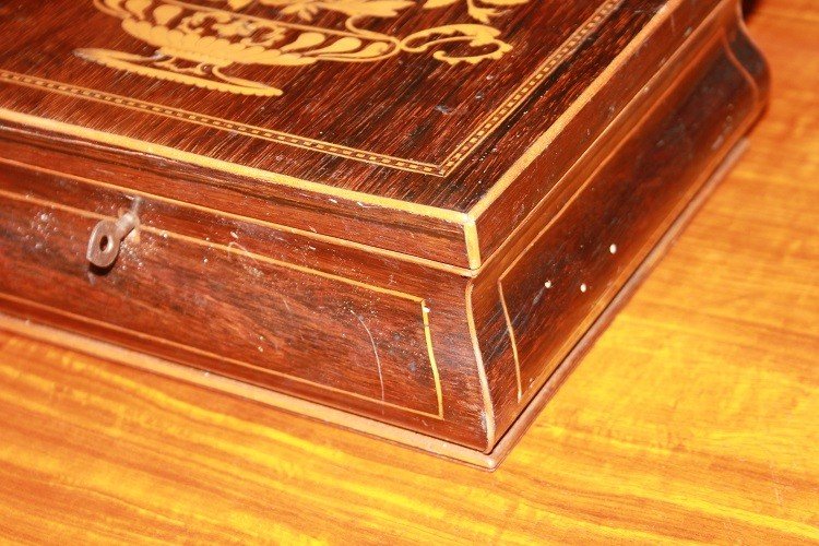 Small French Box From The Mid-1800s, Carlo X Style, In Rosewood-photo-1