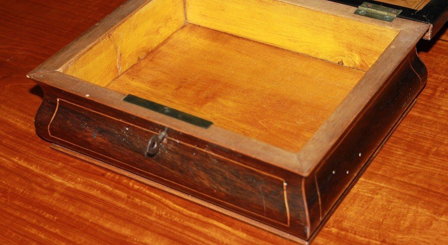Small French Box From The Mid-1800s, Carlo X Style, In Rosewood-photo-2