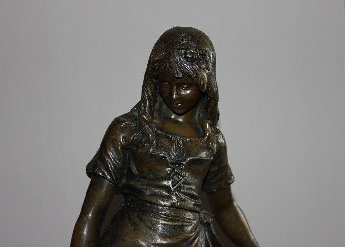 Sculpture Française Du 19ème Siècle Représentant Une Jeune Fille Cosette Les Misérables-photo-2