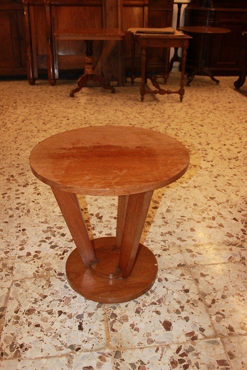French Circular Coffee Table From The Early 1900s, Art Deco Style, Made Of Walnut Wood. 