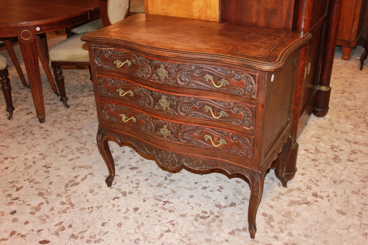  Small French Chest Of Drawers With 3 Drawers, Provençal Style, From The Mid-1800s In Walnut
