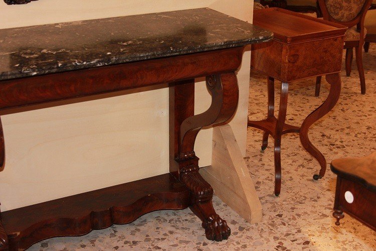 Console De Style Empire Français Du 19ème Siècle En Acajou Avec Dessus En Marbre Noir-photo-4