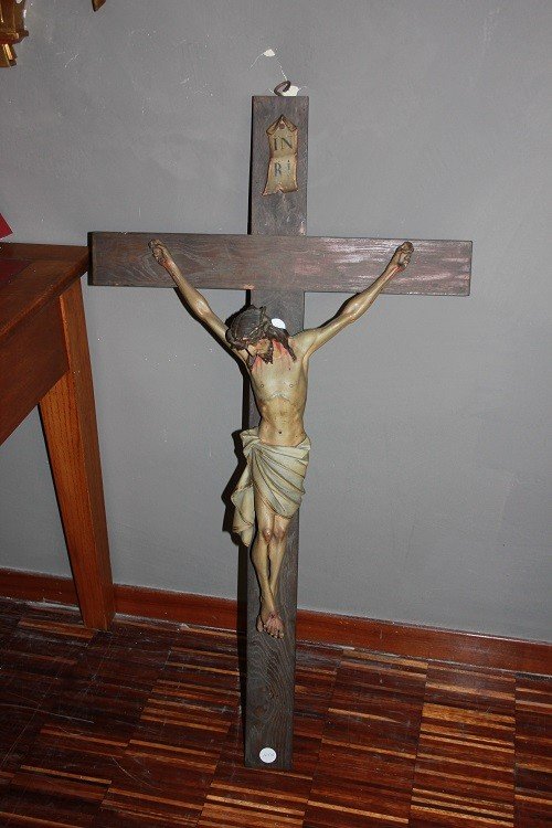 Large French Crucifix From The Second Half Of The 1800s In Wood With A Painted Wooden Christ