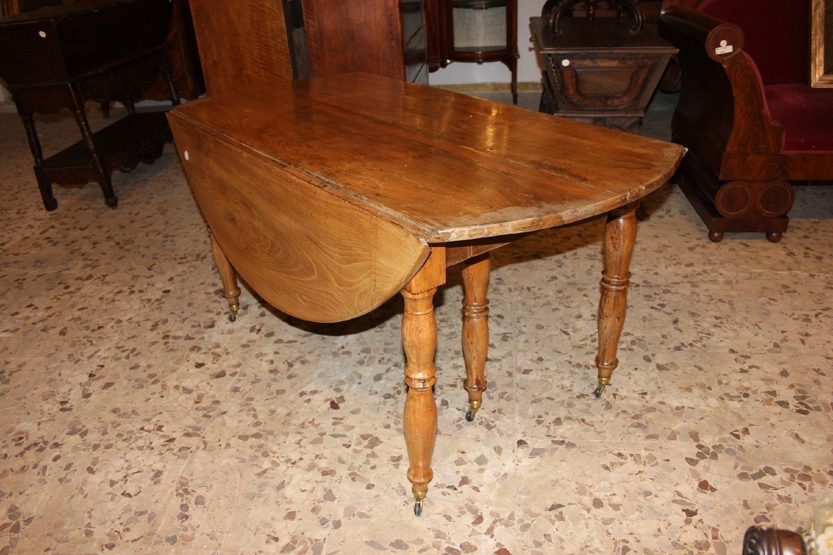 Circular Extendable Table With French Leaves From The 1800s-photo-2