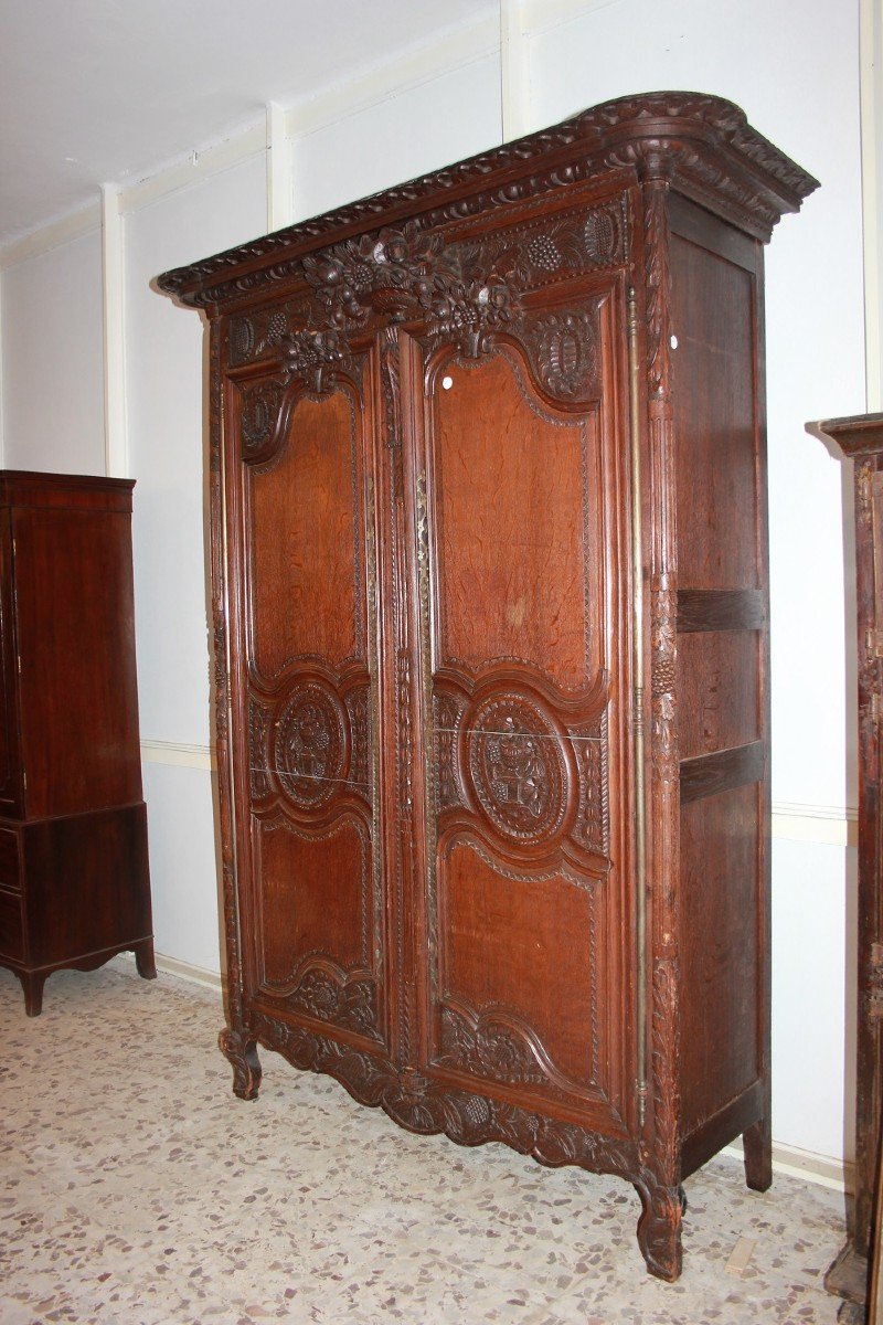 Armoire 2 Portes Richement Sculptée En Chêne De Style Provençal Normandie Du XVIIIe Siècle-photo-4