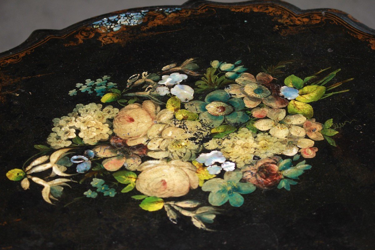 Petite Table Papier En Bois ébénisé Avec Peintures Et Incrustations De Nacre-photo-3