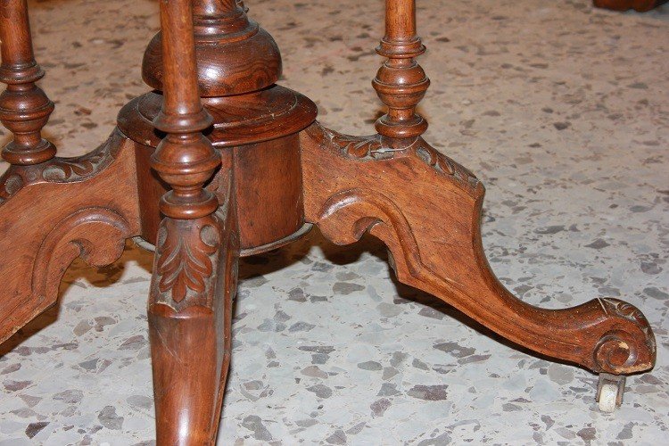 19th Century English Victorian Flame Walnut Scalloped Coffee Table-photo-1