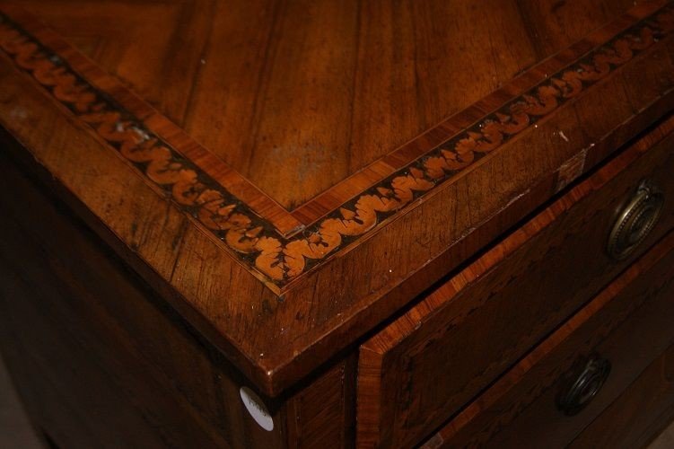 Extraordinary Masterpiece Of Italian Cabinetmaking Of The 1700s Attributable To The School -photo-1