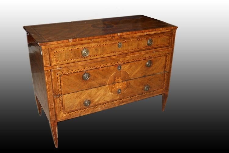 Extraordinary Masterpiece Of Italian Cabinetmaking Of The 1700s Attributable To The School 
