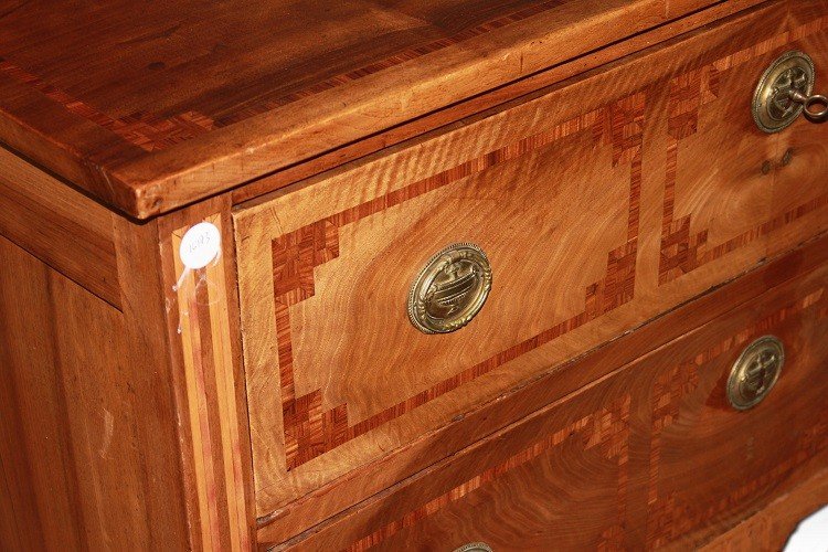 Commode Française De Style Louis XVI Du Début Des Années 1800 Bois De Noyer Avec Incrustations-photo-2