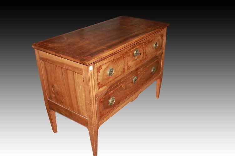 Commode Française De Style Louis XVI Du Début Des Années 1800 Bois De Noyer Avec Incrustations-photo-1