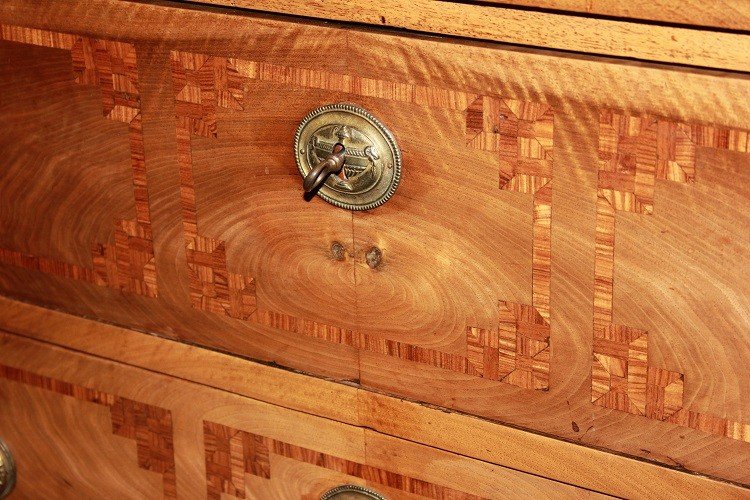 Commode Française De Style Louis XVI Du Début Des Années 1800 Bois De Noyer Avec Incrustations-photo-6