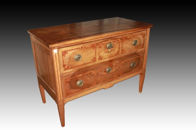 Commode Française De Style Louis XVI Du Début Des Années 1800 Bois De Noyer Avec Incrustations