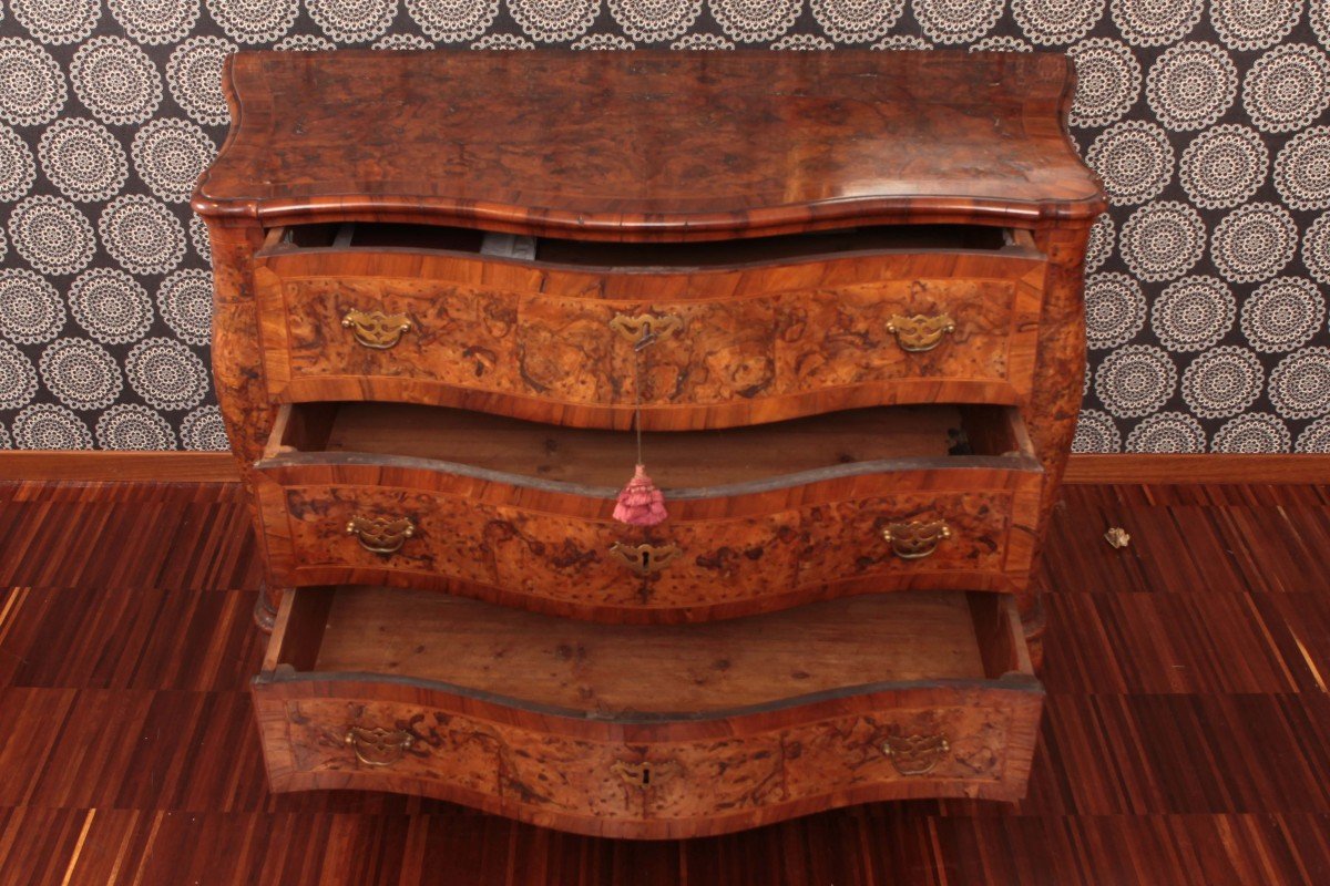 Precious Chest Of Drawers In Olive Briar, Rounded And Enriched With Light Sculptures-photo-2
