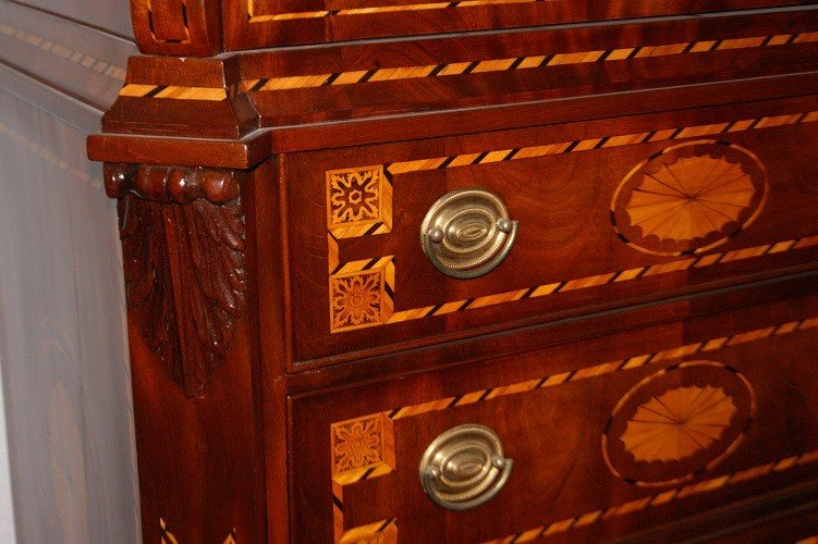 Armoire Néerlandaise Du XVIIIe Siècle En Acajou Richement Incrustée-photo-2