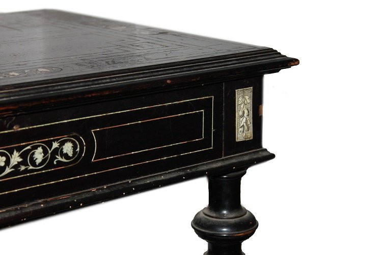 Petite Table Lombarde Italienne Du Début Des Années 1800 En Bois ébénisé Avec  Ivoire-photo-4