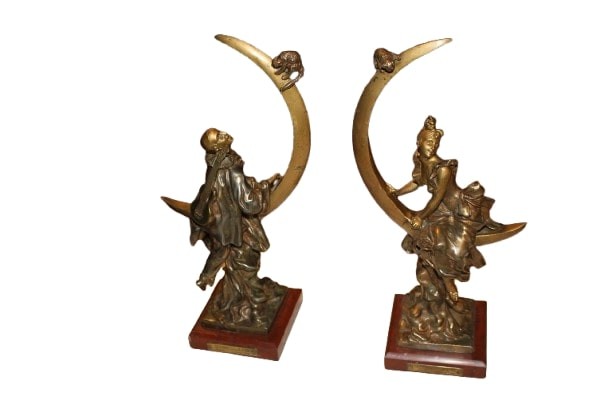 Paire De Sculptures Françaises En Bronze – Pierrot Et Jeune Fille, Seconde Moitié Du XIXe Siècl