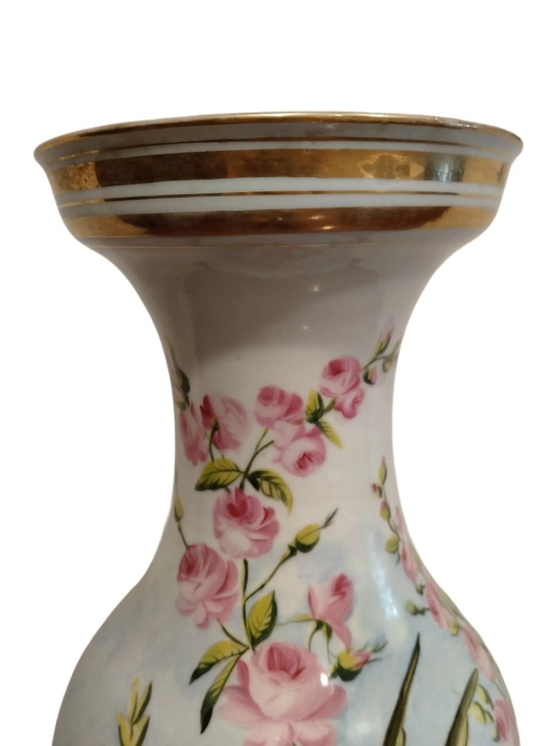 Ensemble De Deux Vases De La Vieille Paris Décorés Des Années 1800, Blancs Avec Motifs Floraux-photo-3