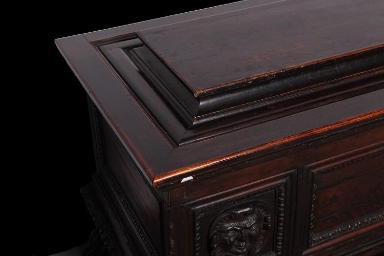 Coffre Italienne Des Années 1800 De Style Renaissance En Noyer Richement Sculpté-photo-2
