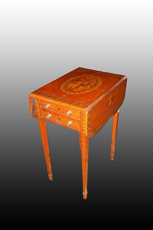 Petite Table De Style Sheraton Anglais Du XIXe Siècle Avec Rabats Et Peintures