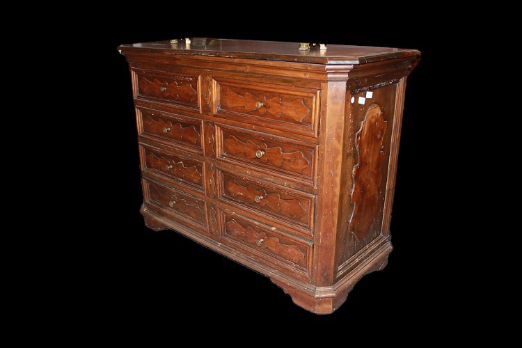 Superb 17th-century Tuscan Italian Chest Of Drawers Made From Fine Walnut Wood-photo-4