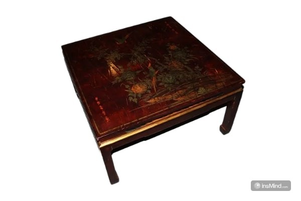 Petite Table Basse Chinoise Du Début Des Années 1900 Ornée De Peintures