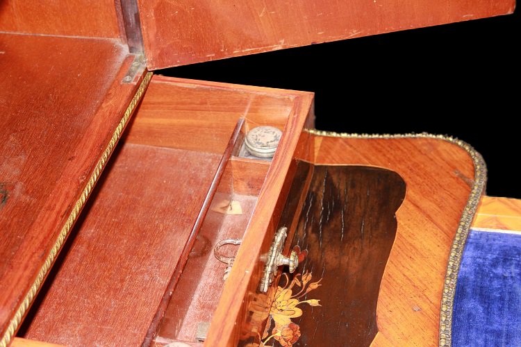 French Credenza Cabinet From The First Half Of The 1800s, Louis XV Style, Crafted In Rosewood -photo-4