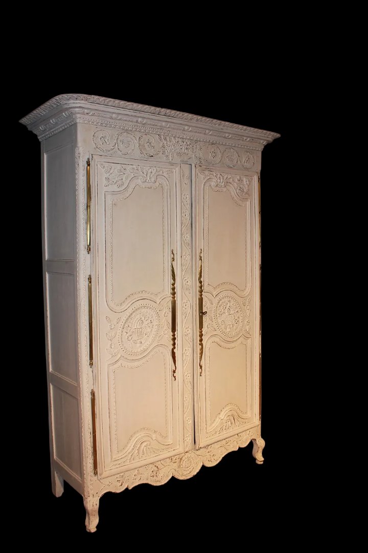 Armoire Française Normande à 2 Portes Avec Motifs De Sculpture En Noyer-photo-1