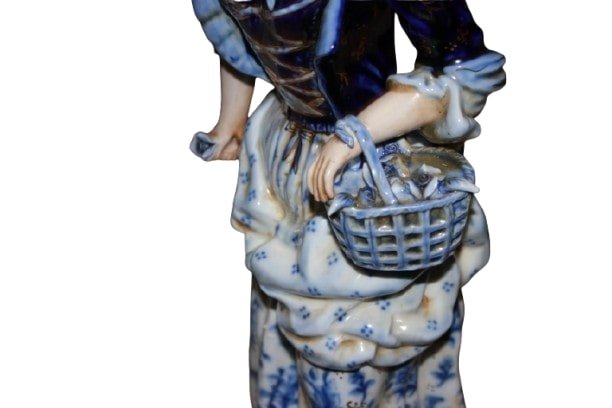 Statuina In Porcellana Francese Di Fine 1800 Raffigurante Dama Con Cesto Di Fiori.   Provenienz-photo-4