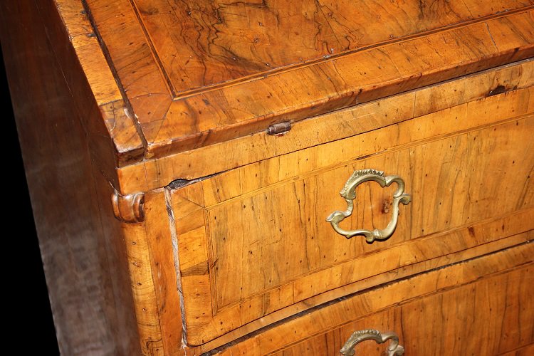 Italian Drop-leaf Chest From The Mid-1700s, Louis XV Style, In Walnut Wood And Walnut Burl-photo-2