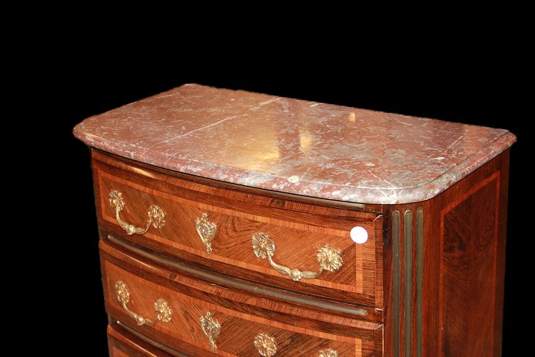 Petite Commode Française De Style Régence Avec 4 Tiroirs, Plateau En Marbre Et Ornements Bronze-photo-2