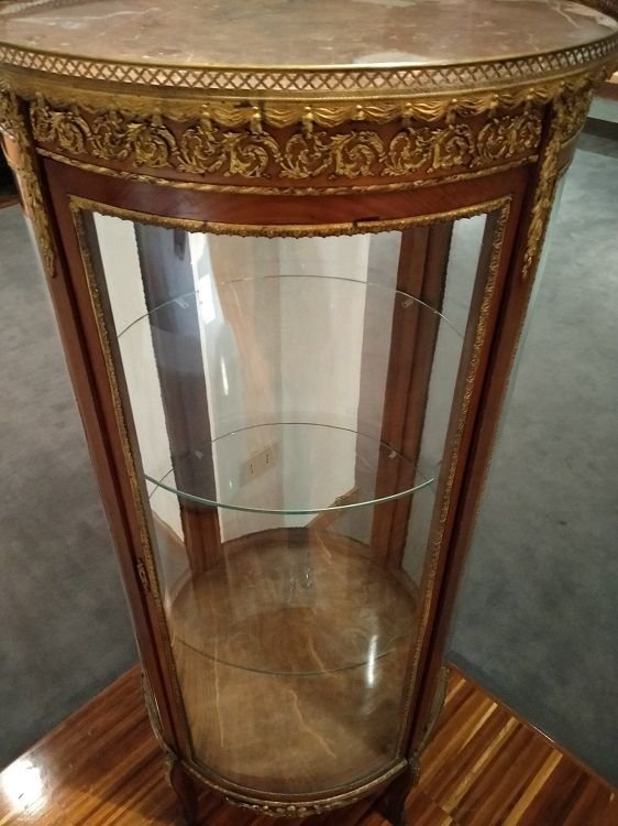 Small French Mahogany Round Display Cabinet With A Single Door, In Transition Style-photo-4