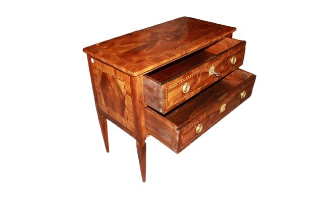 Small French Louis XVI Style Chest Of Drawers In Walnut – Early 19th Century-photo-3
