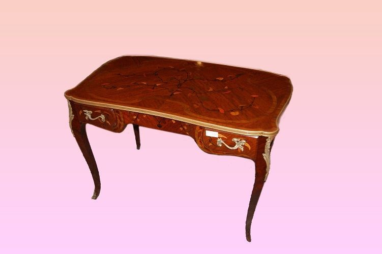 French Desk From The Second Half Of The 1800s, Louis XV Style, In Violet Wood