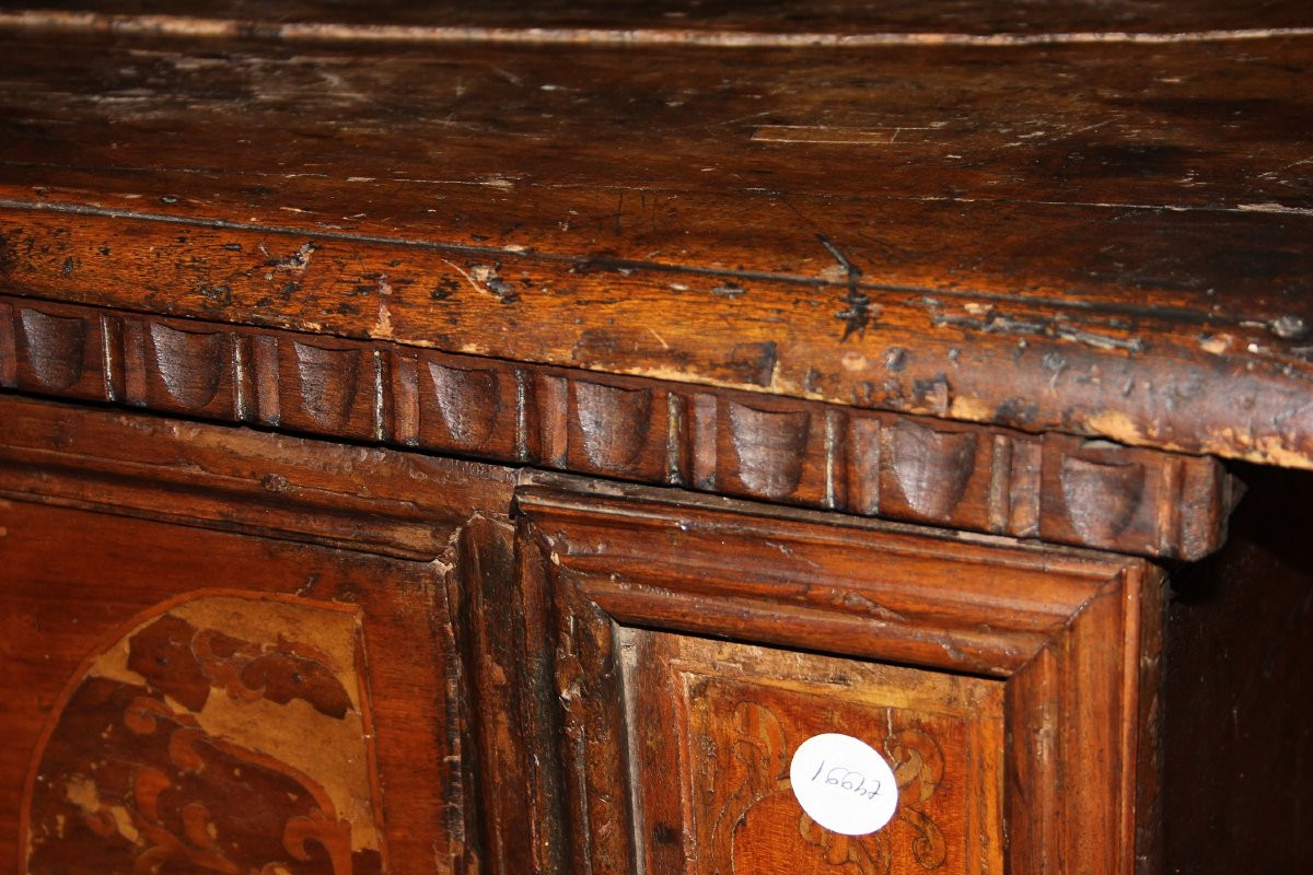 Large Italian Chest From Veneto, 1600s, In Walnut Wood. Features A Front Panel Adorned -photo-4